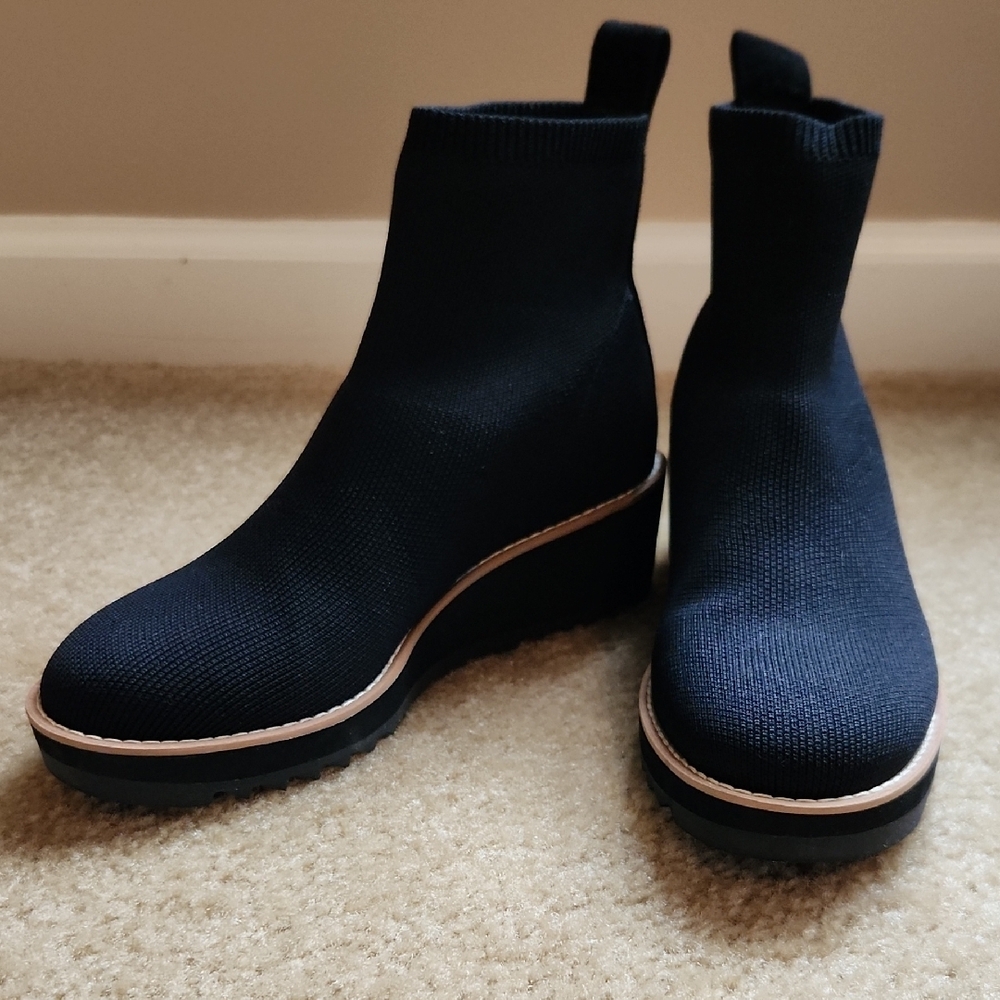 Eileen Fisher Women's Black Ankle Boots